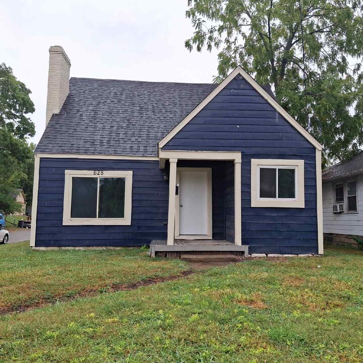 628 W 22nd St in Anderson, IN - Building Photo