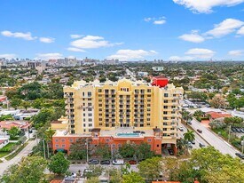 215 SW 42nd Ave in Coral Gables, FL - Building Photo