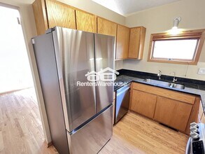 2852 Kenwood Isles Dr in Minneapolis, MN - Building Photo - Building Photo