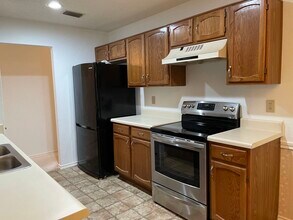 1417 Quail Crest Dr in Garland, TX - Building Photo - Building Photo