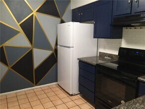 17 S Broadway St in McAllen, TX - Building Photo - Building Photo