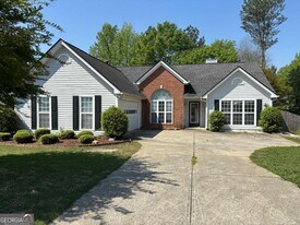 320 Victoria Station Blvd NE in Lawrenceville, GA - Building Photo