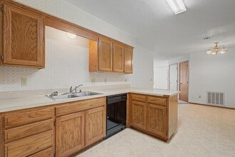 194 Hall Dr in Pea Ridge, AR - Building Photo - Building Photo