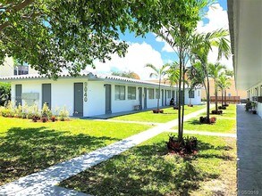 9050 NE 8th Ave-Unit -5 in Miami Shores, FL - Building Photo - Building Photo