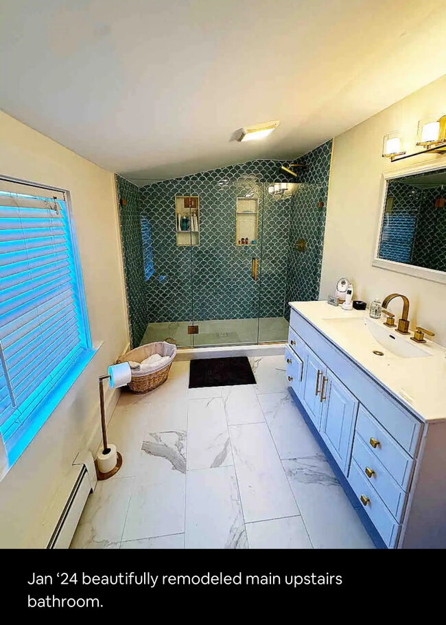 46 Crescent Ave in Niantic, CT - Building Photo - Building Photo