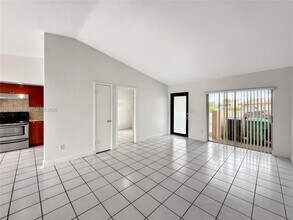 11959 SW 110th St Cir S in Miami, FL - Building Photo - Building Photo