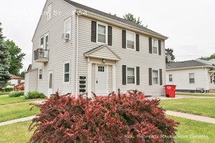 1300 E 6th St in Sioux Falls, SD - Building Photo