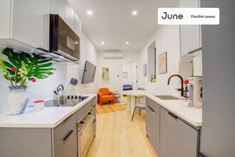 Functional ROOM at The Central Park Manhattan House, Unit 1 in New York, NY - Building Photo - Building Photo