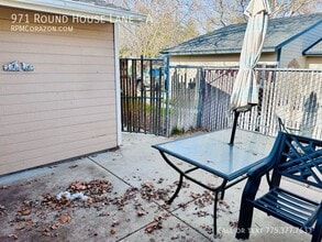 971 Round House Ln in Carson City, NV - Building Photo - Building Photo