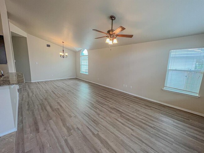248 Geode Ln in Jarrell, TX - Building Photo - Building Photo