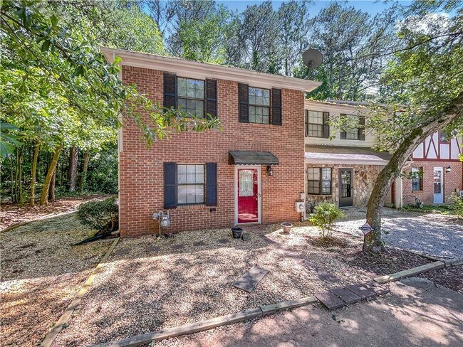 2251 Salt Springs Pl in Austell, GA - Building Photo - Building Photo