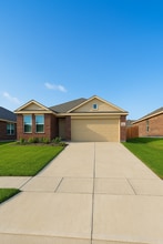 1952 Lotus St in Royse City, TX - Building Photo - Building Photo