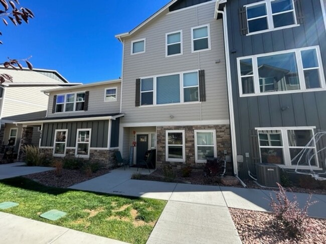 property at 7422 Mount Elbert Pt