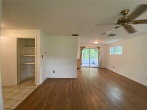 2084 Ridgelane Rd in Clearwater, FL - Building Photo - Building Photo