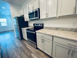 1325 James Ave S in St. Petersburg, FL - Building Photo - Building Photo