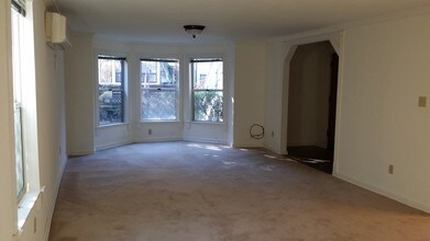2623 H St, Unit C in Sacramento, CA - Building Photo - Building Photo