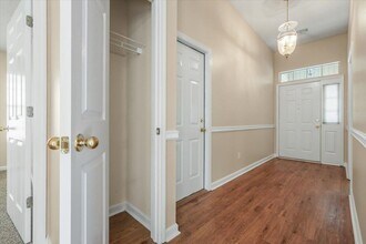 135 Ivernia Loop in Tallahassee, FL - Building Photo - Building Photo