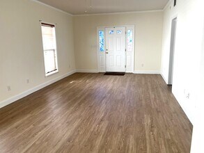 3321 Columbia Square Way in Fort Pierce, FL - Building Photo - Building Photo