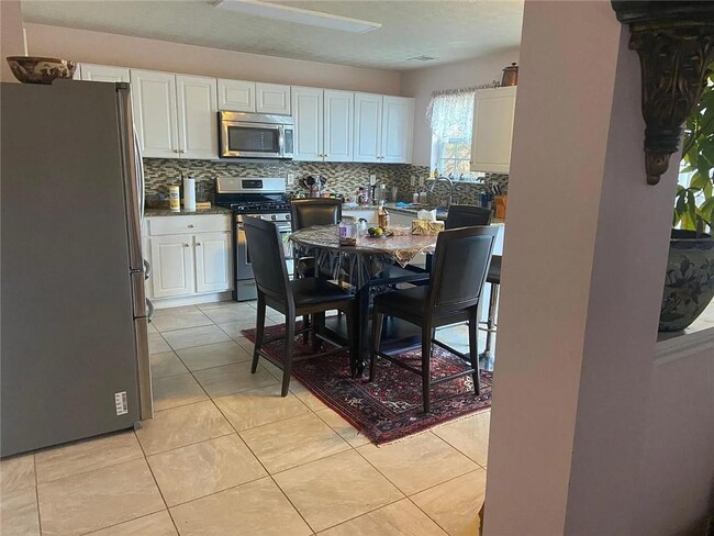 1358 Cascade View Dr SW in Grayson, GA - Building Photo - Building Photo