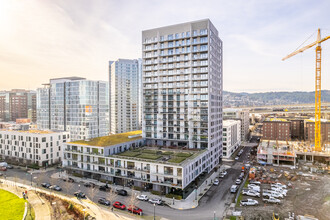 Vista Condominiums in Portland, OR - Building Photo - Building Photo