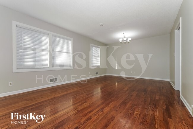 8906 W 93rd St in Overland Park, KS - Building Photo - Building Photo