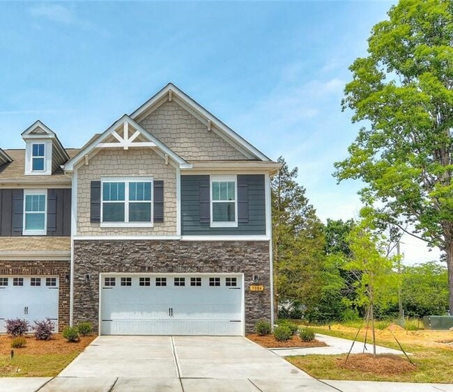 7004 Bentz St in Charlotte, NC - Foto de edificio - Building Photo