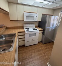 3057 Sir Hamilton Cir in Titusville, FL - Building Photo - Building Photo