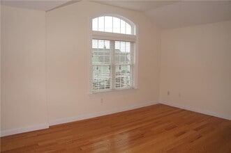 134 Lincoln Ave in Harrison, NY - Building Photo - Building Photo
