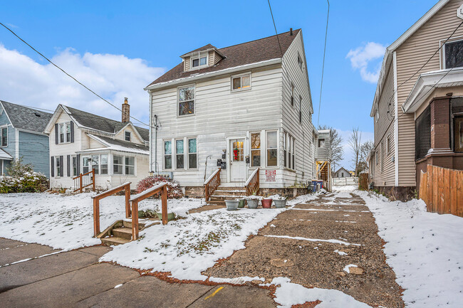 27 Colfax St NE, Unit #1 in Grand Rapids, MI - Foto de edificio - Building Photo