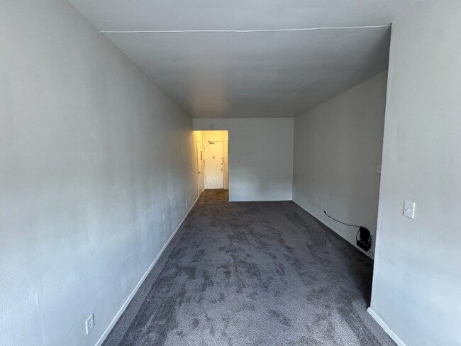 85 Easton Ave in New Brunswick, NJ - Building Photo - Building Photo
