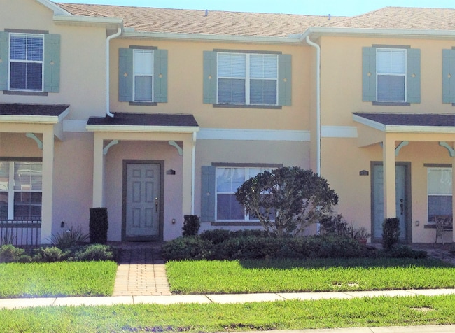 property at 927 Spring Harvest Ct