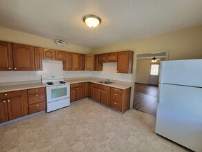 604 W Seerley Blvd in Cedar Falls, IA - Building Photo - Building Photo