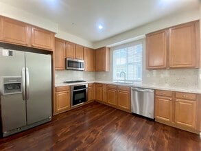 722 Claridad Loop in Milpitas, CA - Building Photo - Building Photo