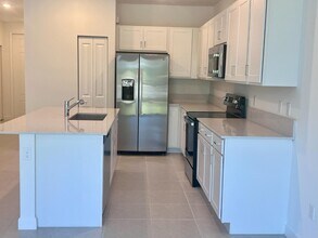 4641 Meyerson Pl in Greenacres, FL - Building Photo - Building Photo