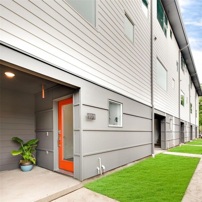 5026 Bryan St in Dallas, TX - Building Photo - Building Photo