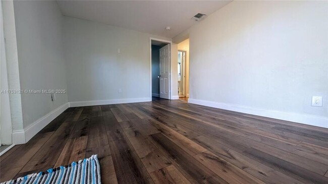 1618 Madison St in Hollywood, FL - Foto de edificio - Building Photo