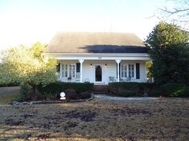 805 Durango Ct in Fuquay Varina, NC - Building Photo