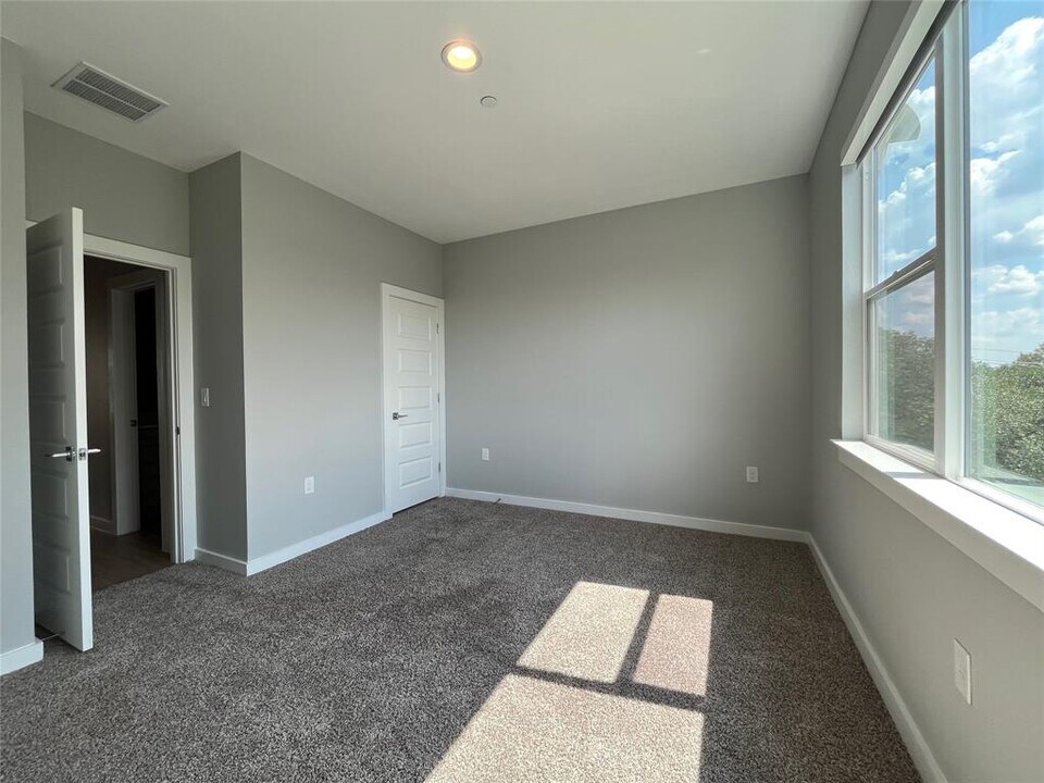 11509 Pastini Cir in Manchaca, TX - Building Photo