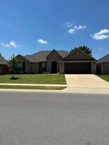 822 Copper St in Lowell, AR - Building Photo