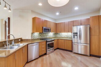 1465 C St in San Diego, CA - Building Photo - Building Photo