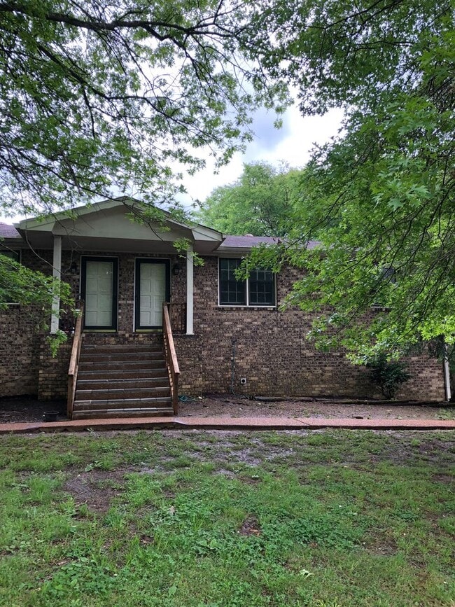 property at 1272 Cheyenne Blvd