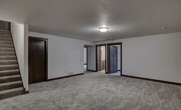 4910 Waylon St in Eau Claire, WI - Building Photo - Building Photo