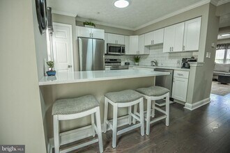 925 Chestnut Manor Ct in Riviera Beach, MD - Building Photo - Building Photo