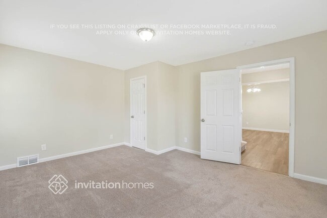 3332 Bonneville Dr in Charlotte, NC - Foto de edificio - Building Photo