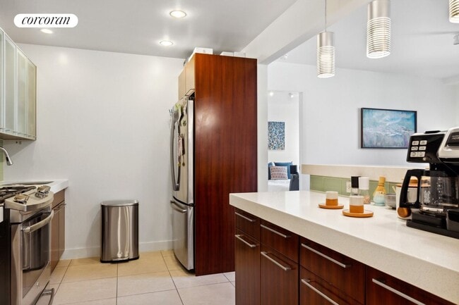 301 W 115th St in New York, NY - Building Photo - Building Photo