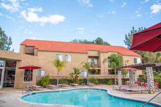 Del Flora Apartments in Redlands, CA - Building Photo - Building Photo