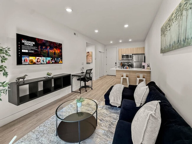 property at 2400 E Huntingdon St