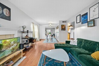 4004 Dream Oak Pl in Tampa, FL - Building Photo - Building Photo