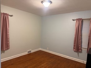 405 S Hine Ave in Waukesha, WI - Building Photo - Building Photo