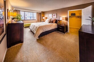One Lytle Place in Cincinnati, OH - Building Photo - Building Photo